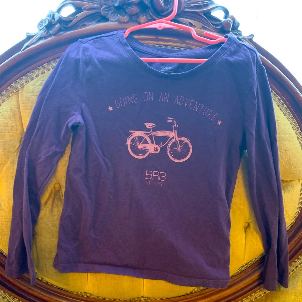 Gap purple long-sleeved tee with a pink bicycle on the front. Kiddo size 6-7.